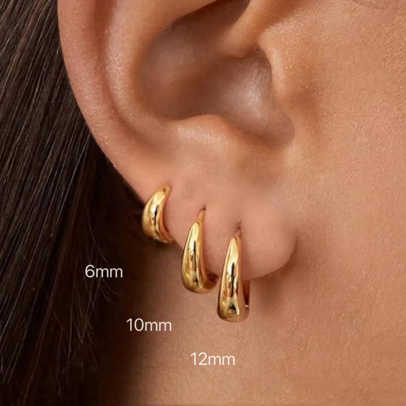 Boucles d'oreilles créoles minimalistes pour femme