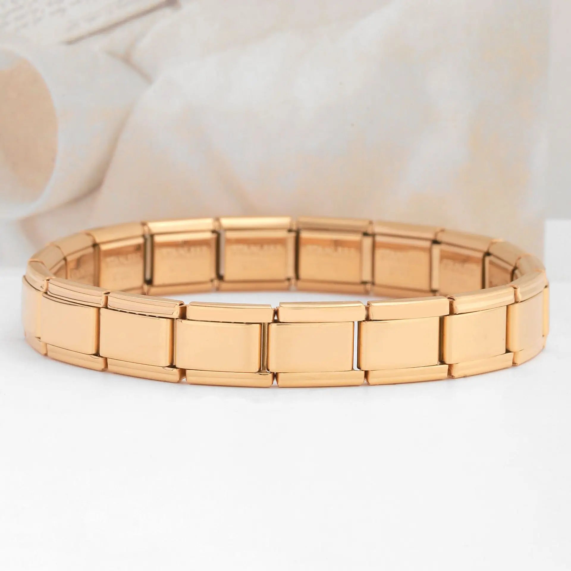 Quadratisches Armband für Damen